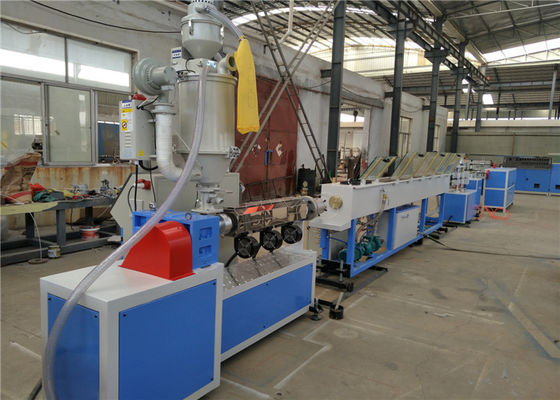 La singoli macchina dell'espulsore del tubo della vite del PE/PE PPR si raffredda e linea di produzione calda della tubatura dell'acqua