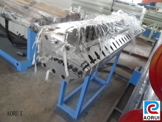 Un buon prezzo. Linea di plastica dell'estrusione del bordo di griglia vuota PE/dei pp, espulsore del bordo della decorazione del PE in linea