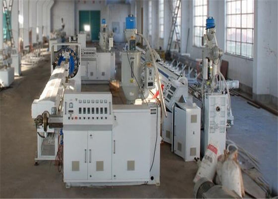 Un buon prezzo. Macchina di riciclaggio di plastica del CE ISO9001 per il tubo molle a fibra rinforzata del PVC in linea