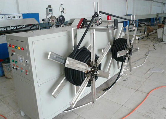 Un buon prezzo. Macchina di plastica dell'estrusore a vite del gemello del tubo del PE per il tubo ondulato a parete semplice in linea