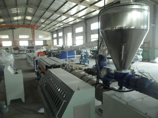 Un buon prezzo. tubo di plastica del PVC della vite 315mm del gemello 25000N che fa macchina in linea