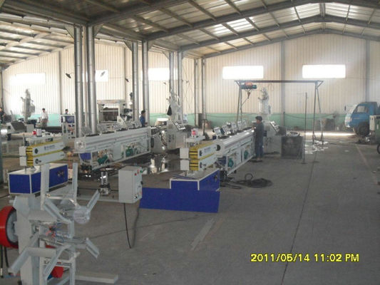 Un buon prezzo. Linea di plastica dell'estrusione del tubo, tubo del condotto del PVC che fa macchina in linea