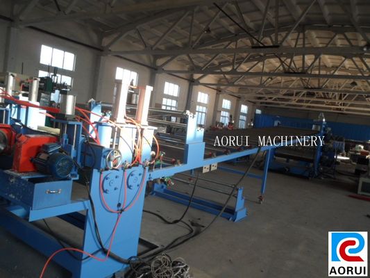 Un buon prezzo. Linea di produzione del bordo del PVC Wpc del modello della costruzione della schiuma della crosta doppia vite completamente automatica in linea