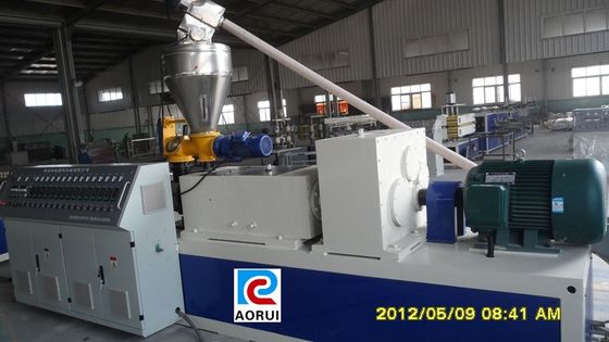 Un buon prezzo. Linea di plastica dell'estrusione di profilo del corrimano del PE/pp, macchinario di plastica di produzione di profilo dei pp in linea