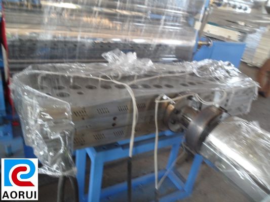 Un buon prezzo. Macchinario d'imballaggio dell'estrusione dello strato del PVC della doppia vite, espulsore della plastica dello strato del PVC in linea