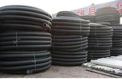 Un buon prezzo. Linea dell'estrusione del tubo del cavo a più strati del PE/macchina di plastica del tubo di drenaggio gas di città pp in linea