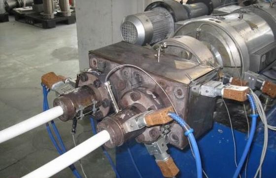 Un buon prezzo. Singola vite pp/alta velocità della macchina dell'estrusione del tubo del gemello plastica del PE in linea