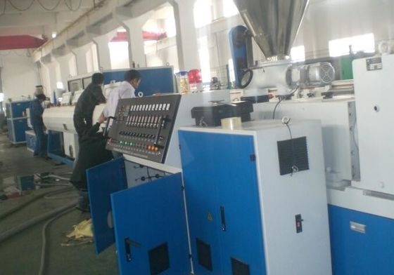 Un buon prezzo. 50HZ scelgono la macchina di plastica dell'estrusione del tubo della vite, linea di produzione del tubo del PE UL CSA del CE in linea