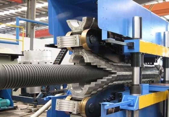 Un buon prezzo. Macchina ondulata dell'estrusione del tubo del pe, macchina di plastica ad alto rendimento del tubo in linea