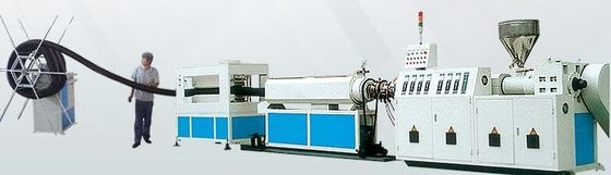 Un buon prezzo. Linea ondulata dell'estrusione del tubo del pe di Sprial della singola vite completamente automatica in linea
