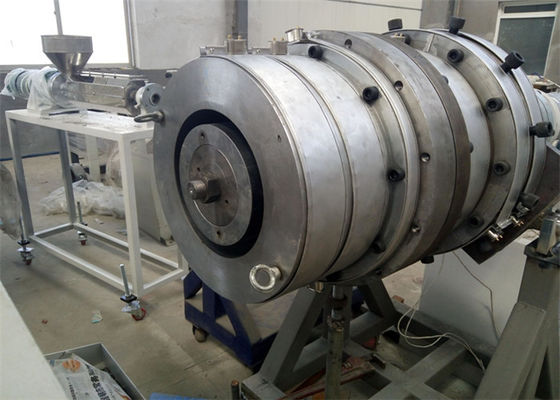 Un buon prezzo. La macchina dell'estrusione del tubo dell'HDPE/LDPE per irrigazione, 2-3 cheespellono muore espulsore del tubo in linea