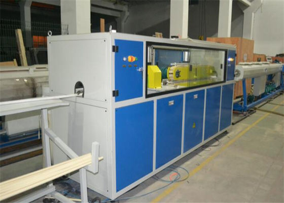 Un buon prezzo. Macchina di fabbricazione del tubo del PVC di controllo di frequenza di CA per la linea di produzione del tubo del PVC in linea