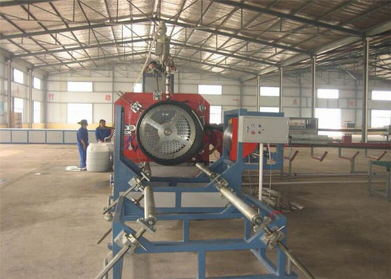 Un buon prezzo. Tubo di plastica del LDPE Sprial dell'HDPE che fa macchina con il sistema di controllo dello SpA in linea