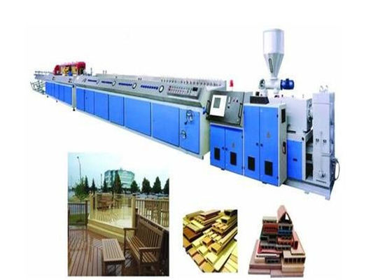 Un buon prezzo. Il legno WPC/del PVC ha spumato linea di plastica 380V 50HZ dell'estrusione di profilo del piatto in linea
