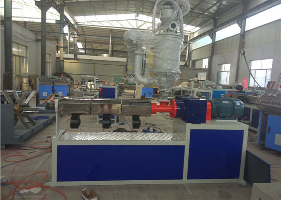 Un buon prezzo. Macchina di plastica dell'estrusione del tubo del PE, linea di produzione della tubatura dell'acqua del PE in linea