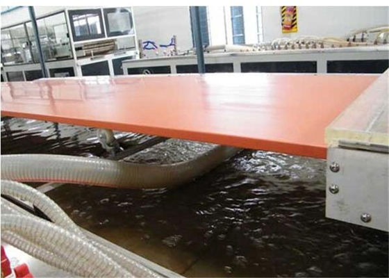 Un buon prezzo. Linea di produzione completamente automatica del bordo di WPC, linea di produzione del bordo della schiuma del PVC CE/ISO9001 in linea