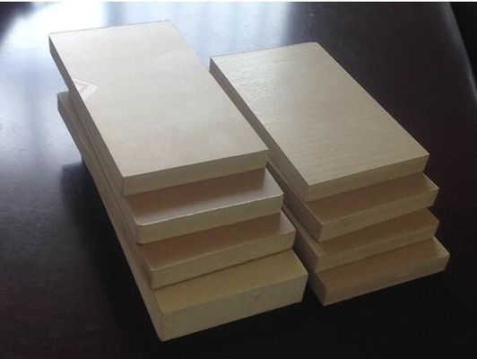 Un buon prezzo. Linea di produzione del bordo della mobilia del PVC di WPC linea di plastica dell'estrusione del bordo del certificato del CE in linea