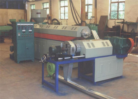 Un buon prezzo. Consumo di energia basso dell'animale domestico di Eco della macchina di plastica completamente automatica amichevole dei granelli in linea