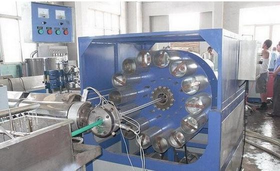 Un buon prezzo. Tubo a fibra rinforzata trasparente del PVC che fa macchina, linea molle dell'estrusione del tubo della fibra del PVC in linea