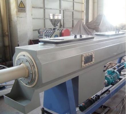 Un buon prezzo. Tubo di drenaggio del PVC di capacità elevata che fa estrusore a vite a macchina/singolo in linea