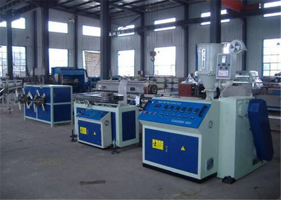 Un buon prezzo. Linea di plastica dell'estrusione del tubo del PE 380V 50HZ per la metropolitana ondulata a parete semplice in linea
