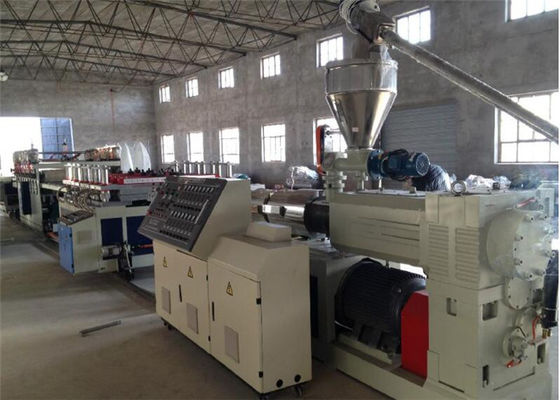 Un buon prezzo. Macchina del bordo della schiuma del PVC della plastica, bordo del PVC che fa completamente automatico a macchina in linea