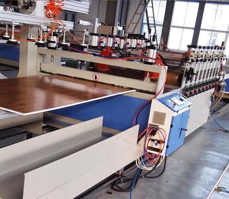 SJSZ80X156 Linea di produzione di schede di schiuma in PVC Macchina di estrusione di fogli di celuka ad alta produzione per uso industriale