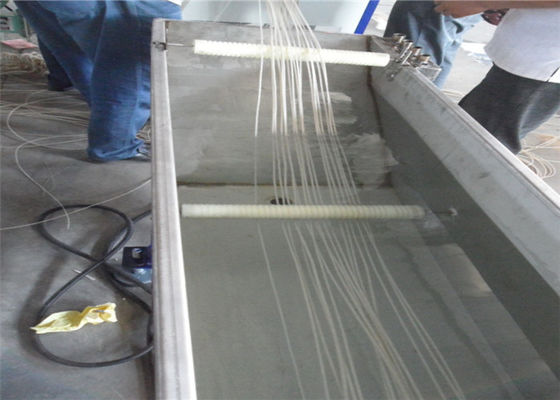Un buon prezzo. Grado completamente automatico a macchina di riciclaggio di plastica del granulatore del singolo della vite del PVC ANIMALE DOMESTICO del PE in linea