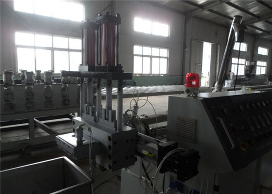 Un buon prezzo. Il PE dei pp completamente automatico ricicla i granelli di plastica che fanno il rendimento elevato a macchina in linea