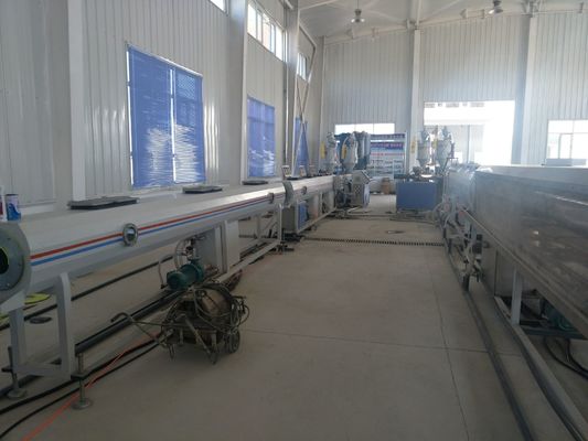 La metropolitana di plastica delle acque luride dell'HDPE che prepara a macchina il singolo PE pp dell'estrusore a vite canalizza la linea di produzione
