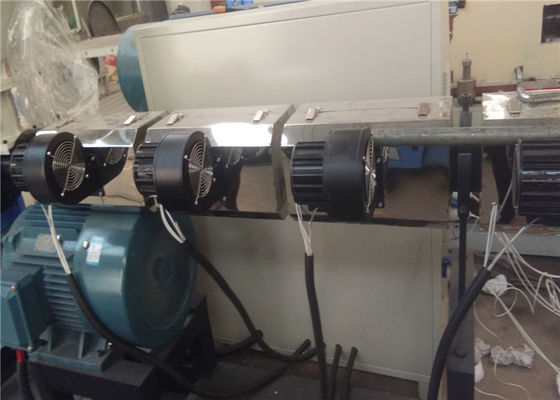 Un buon prezzo. Alta linea di plastica efficiente carbonio bianco Sprial dell'estrusione dell'HDPE del PE che rinforza produzione del tubo in linea