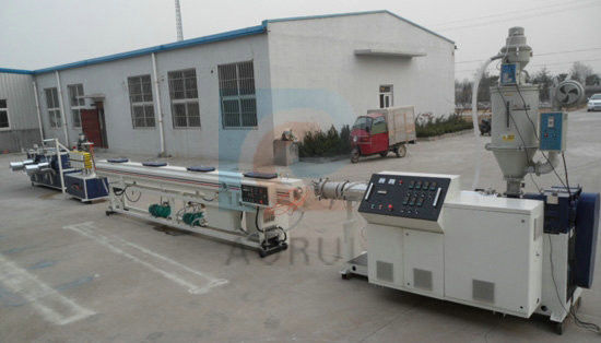 Un buon prezzo. Linea di plastica dell'estrusione del tubo del riscaldamento di pavimento di PERT, macchinario freddo e caldo di PPR del tubo in linea
