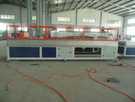 Un buon prezzo. Linea impermeabile dell'estrusione di profilo di WPC, linea di produzione del PVC del PE pp in linea
