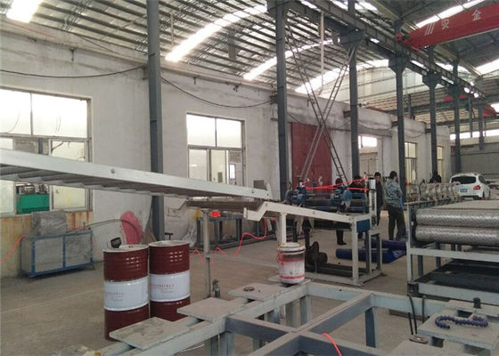 Un buon prezzo. Doppio strato di plastica del PVC dell'estrusore a vite che fa macchina per la decorazione della mobilia in linea