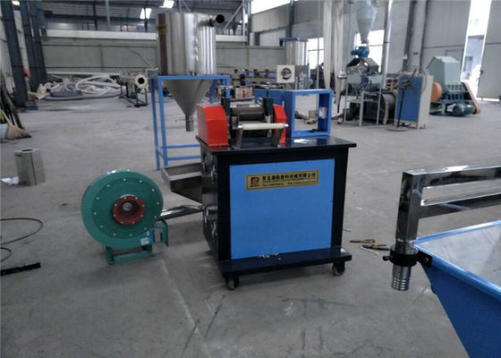 200kg/H pp insacca i granelli di plastica lavora il singolo granulatore a macchina del film del PE della vite