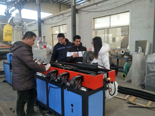Linea di plastica automatica macchina ondulata a parete semplice dell'estrusione del tubo del PE di 65KG/H
