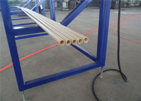 Un buon prezzo. Linea dell'estrusione del tubo del gemello del PVC UPVC CPVC/tubo elettrico del condotto che fa macchina in linea