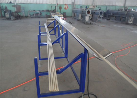 Un buon prezzo. Attrezzatura dell'estrusione del tubo del condotto del PVC UPVC/macchina di plastica di fabbricazione, norma del CE in linea