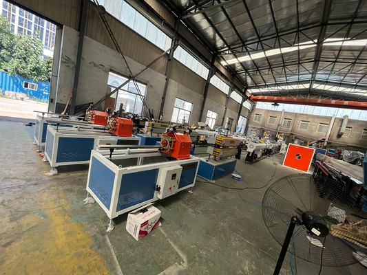 Linea di produzione di tubi di polietilene a una vite personalizzabile per una produzione efficiente