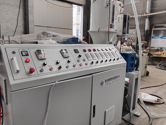 Macchina automatica per la fabbricazione di tubi ondulati in PE per sistemi di drenaggio, SJ65/33 Macchina di estrussione di tubi ondulati in HDPE