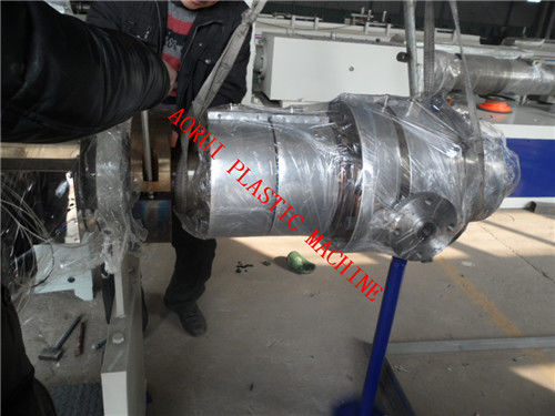 Un buon prezzo. l'estrusore a vite gemellato veloce 50HZ/ha avanzato la linea di plastica dell'estrusione del tubo in linea