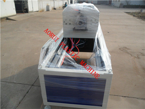 Un buon prezzo. Linea di plastica motore 110KW - 360KW dell'estrusione del tubo del PVC UPVC di Simens di uso in linea
