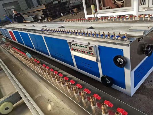 Un buon prezzo. Linea di produzione di plastica vuota/solida di profilo vite del gemello per il divano/strato in linea