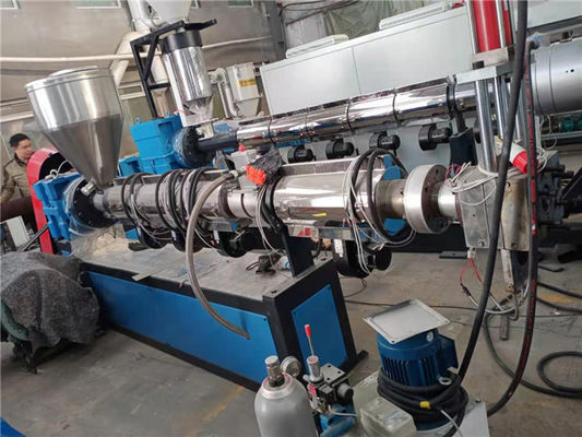 Larghezza gemellata automatica 1220mm della macchina del bordo della schiuma della vite WPC