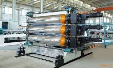 Un buon prezzo. Linea di plastica dell'estrusione del bordo dello strato vuoto di plastica di griglia del PC dei pp con il singolo espulsore di Sscrew in linea