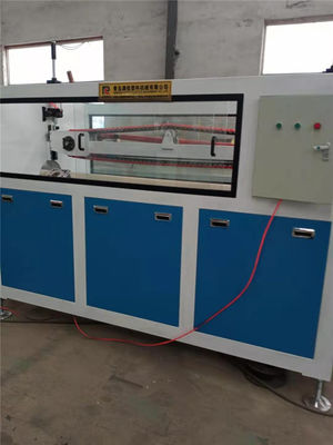 Un buon prezzo. Linea di produzione di tubi per acqua in PE a potenza totale personalizzabile, livello di macchinari pari a quello tedesco, garantendo soluzioni per la produzione di tubi in linea