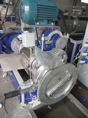 Un buon prezzo. I pp hanno riciclato la macchina di plastica dell'estrusione del granello non tessuto in linea