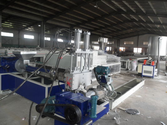 Un buon prezzo. Il film HDPE/del LDPE ha riciclato il singolo estrusore a vite del granello in linea