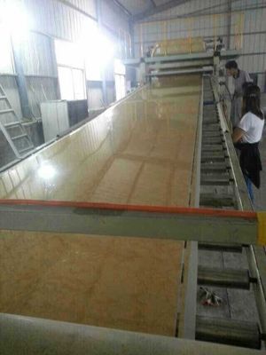 Un buon prezzo. Espulsore di plastica di marmo artificiale di profilo di WPC, macchina dell'estrusione del marmo del Faux del PVC in linea
