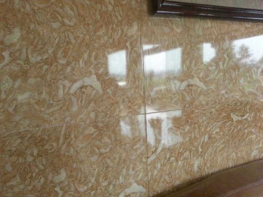 Un buon prezzo. Linea di produzione decorativa di marmo di profilo di WPC, linea dell'estrusione di profilo del marmo del PVC in linea
